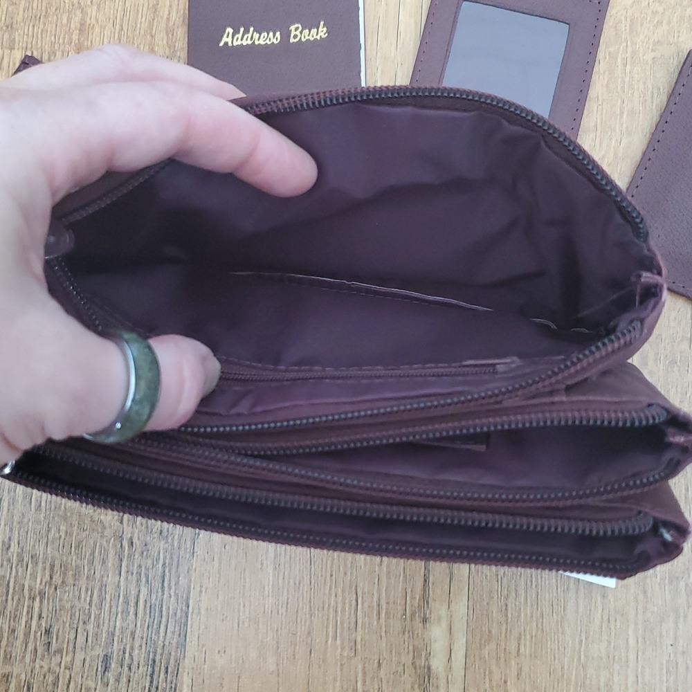 Mundi Stuff It Burgundy Leather Clutch With Accessories - Picture 10 of 17